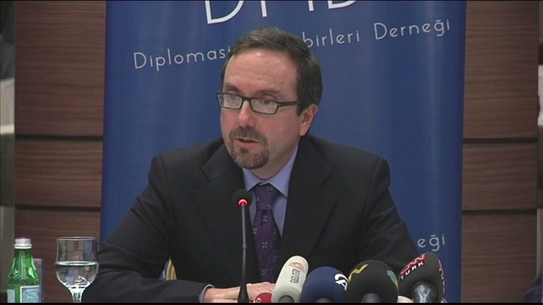 پەكەكە وەڵامی باڵیۆزی ئەمریكا دەداتەوە